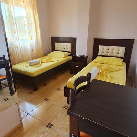 Hotel Brace Gjirokaster Bagian luar foto