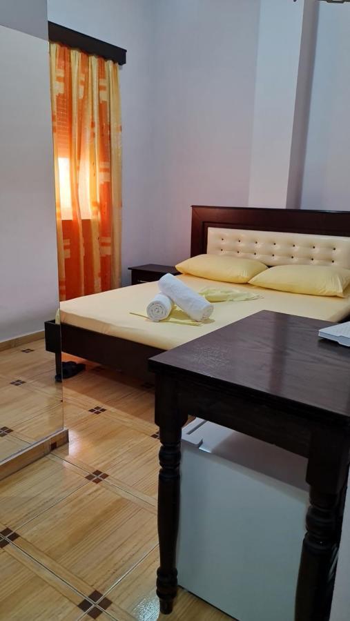 Hotel Brace Gjirokaster Bagian luar foto