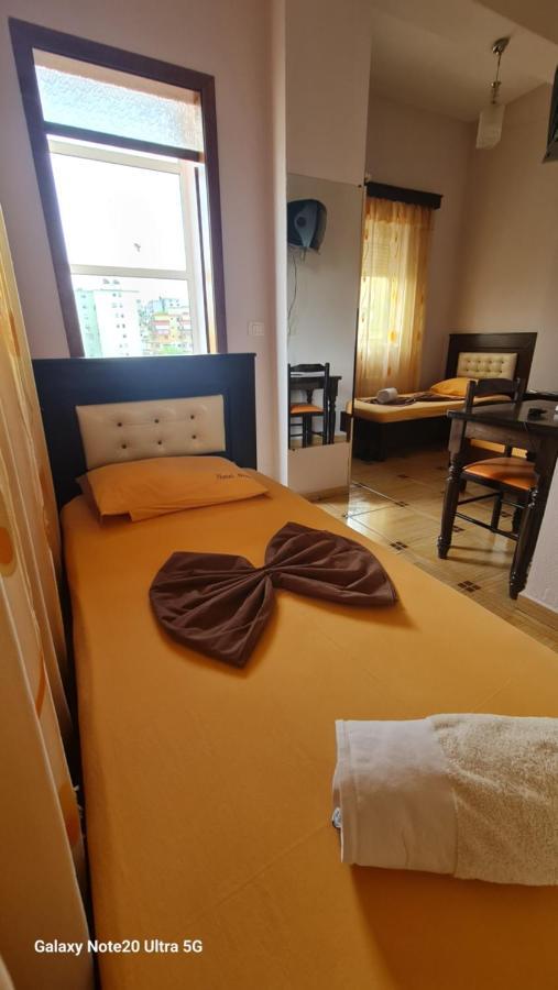 Hotel Brace Gjirokaster Bagian luar foto