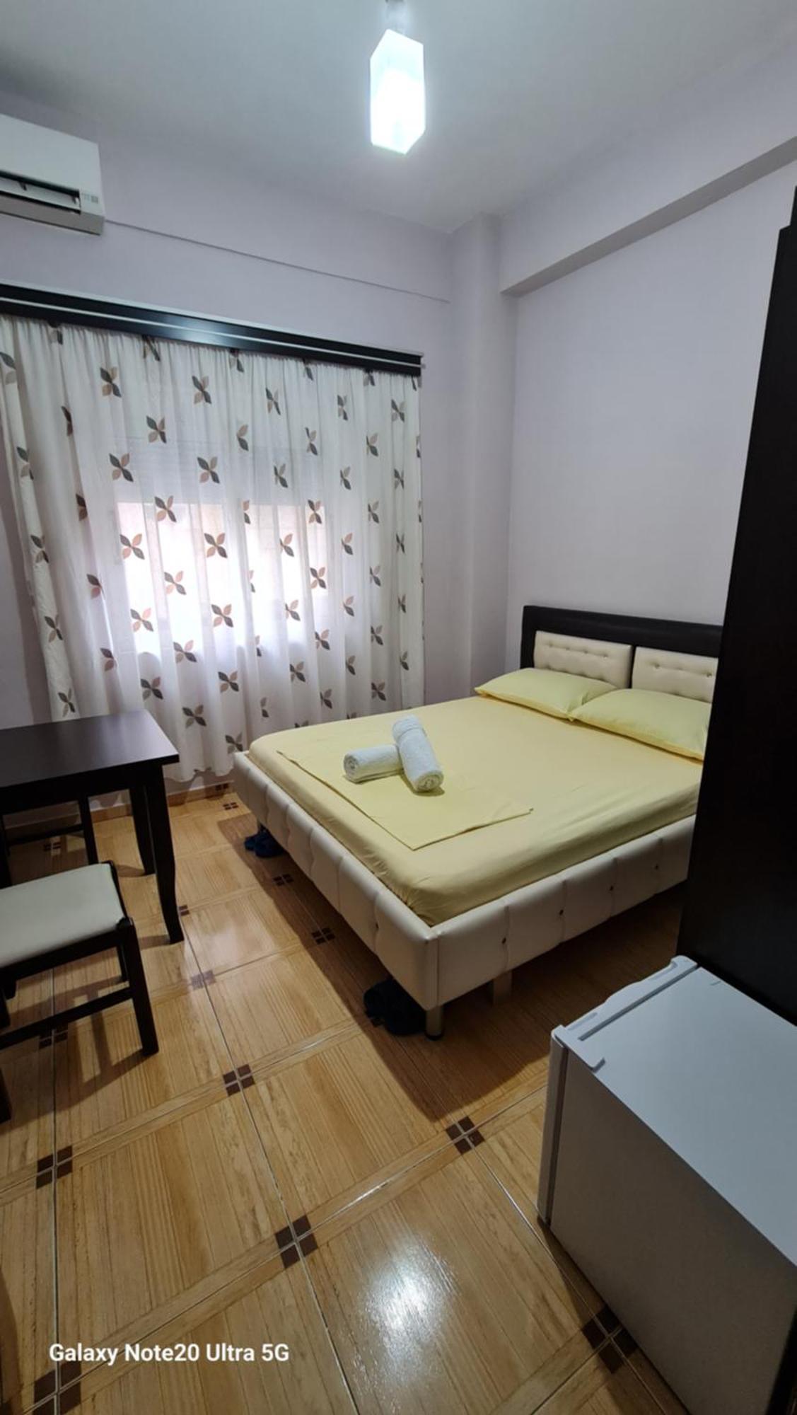 Hotel Brace Gjirokaster Bagian luar foto